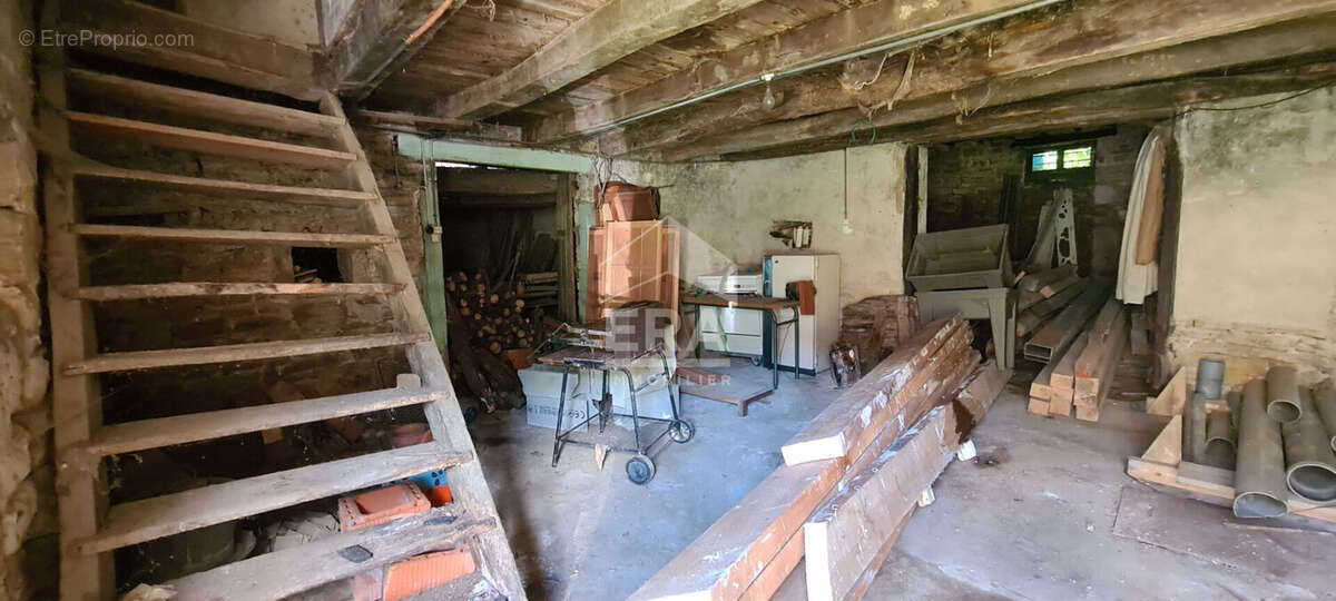 Autre à JUJURIEUX