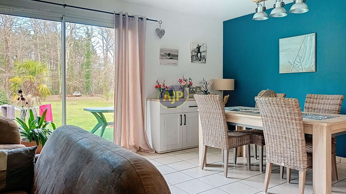 Maison à GRAYAN-ET-L'HOPITAL