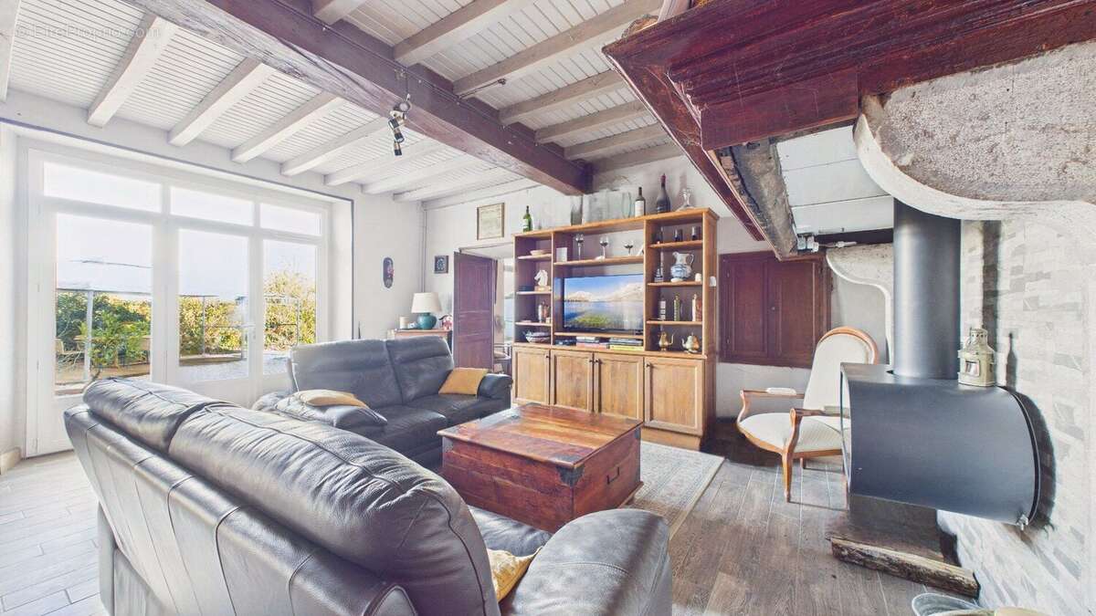 Ferme landaise rénovée + dépendances sur 2 hectares - photo 15