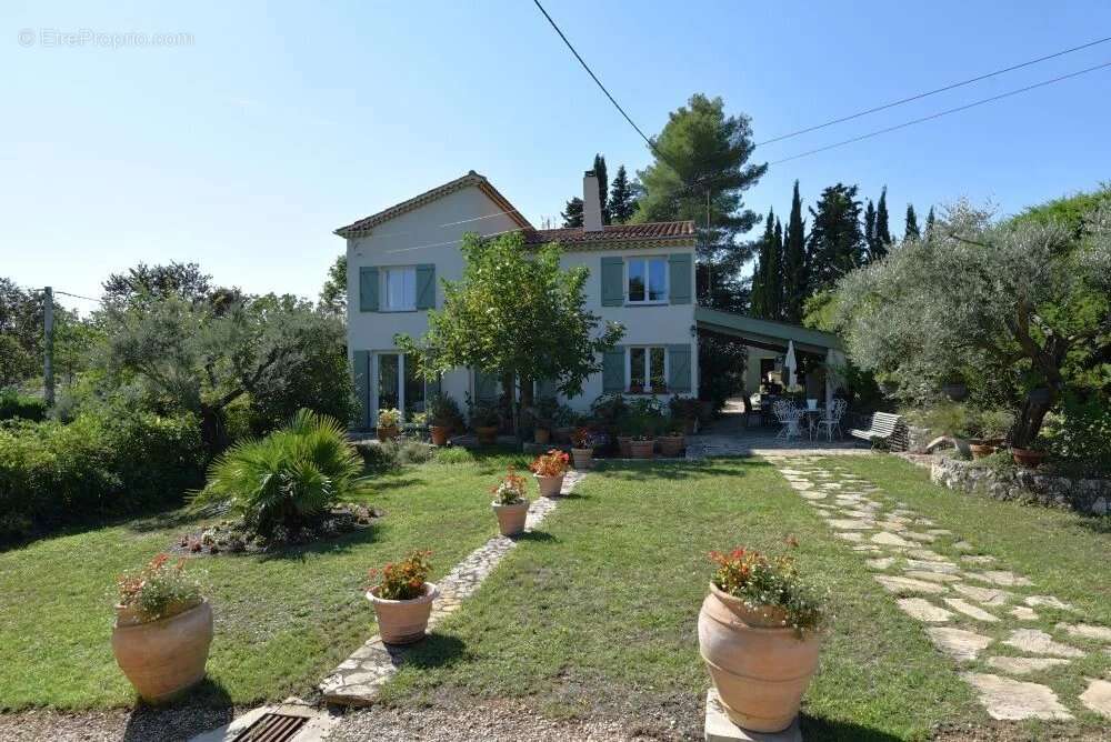 Maison à CALLIAN