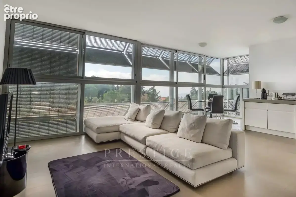 Eze, 2 pieces vue mer avec solarium sur le toit,  cave, parking possible - photo 4