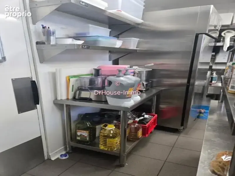 Commerce 100 m² à vendre à Villefranche-Sur-Saone (69400) - photo 10