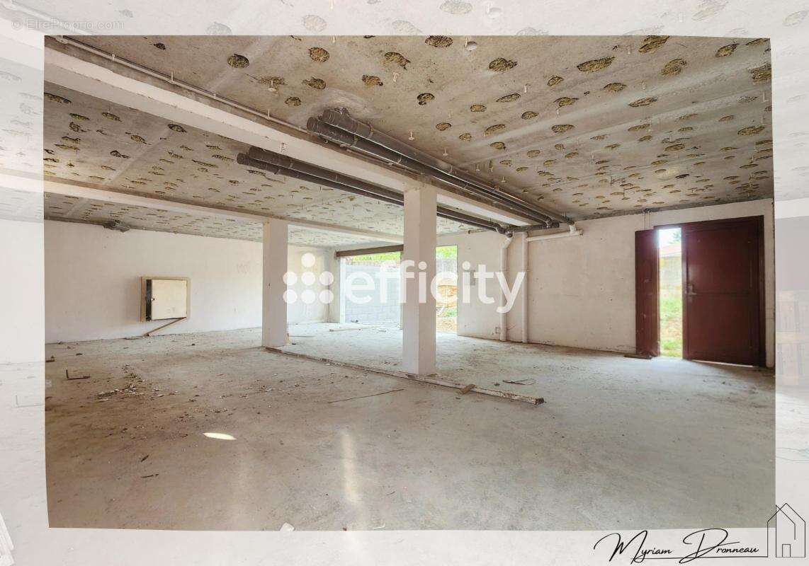 Appartement à SAINT-MACAIRE-EN-MAUGES