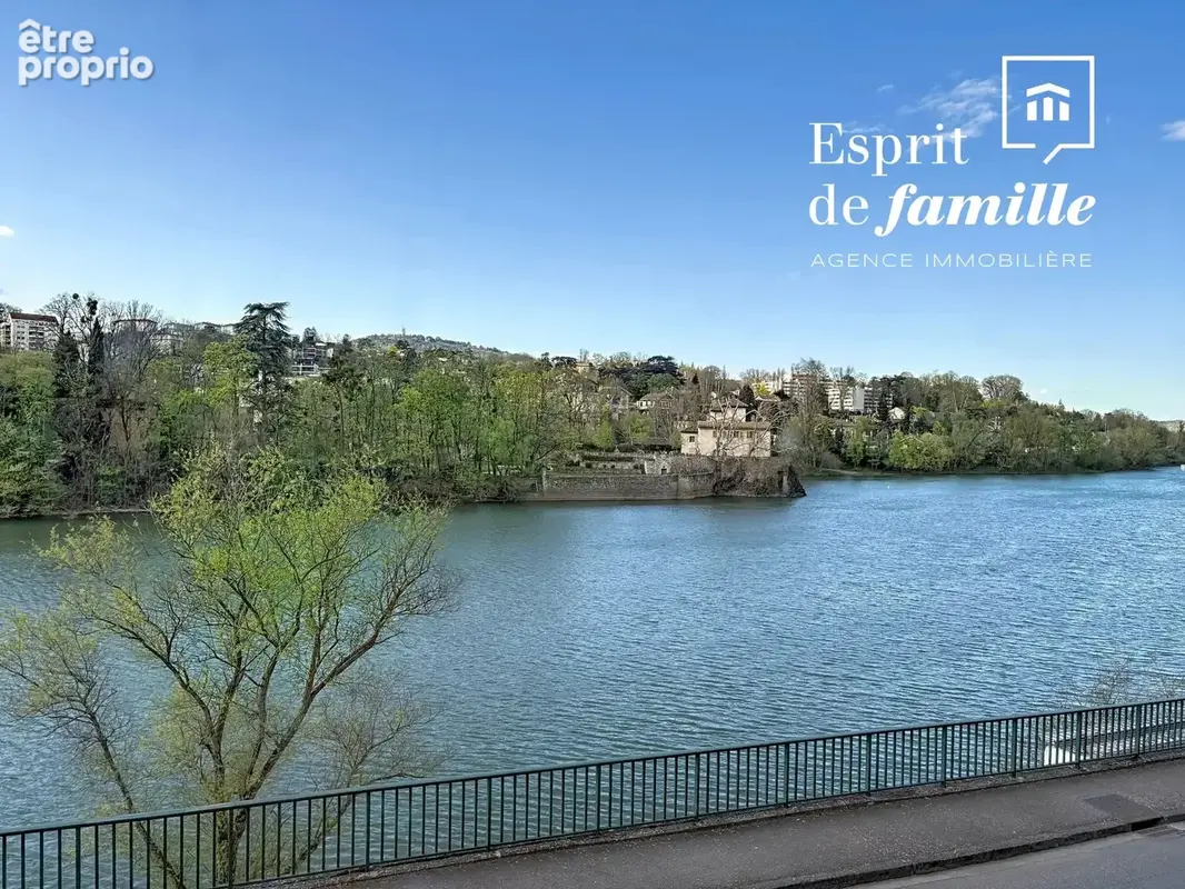 Caluire, bords de Saône,  Appartement 239m2 (187 carrez) perché sur le fleuve - photo 2