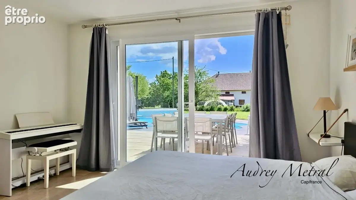 Villa à vendre à Serrières-en-Chautagne avec piscine, à 50 min de Genève et d'Annecy, 35 min d'Aix-Les-Bains et 15 min du Lac du - photo 10