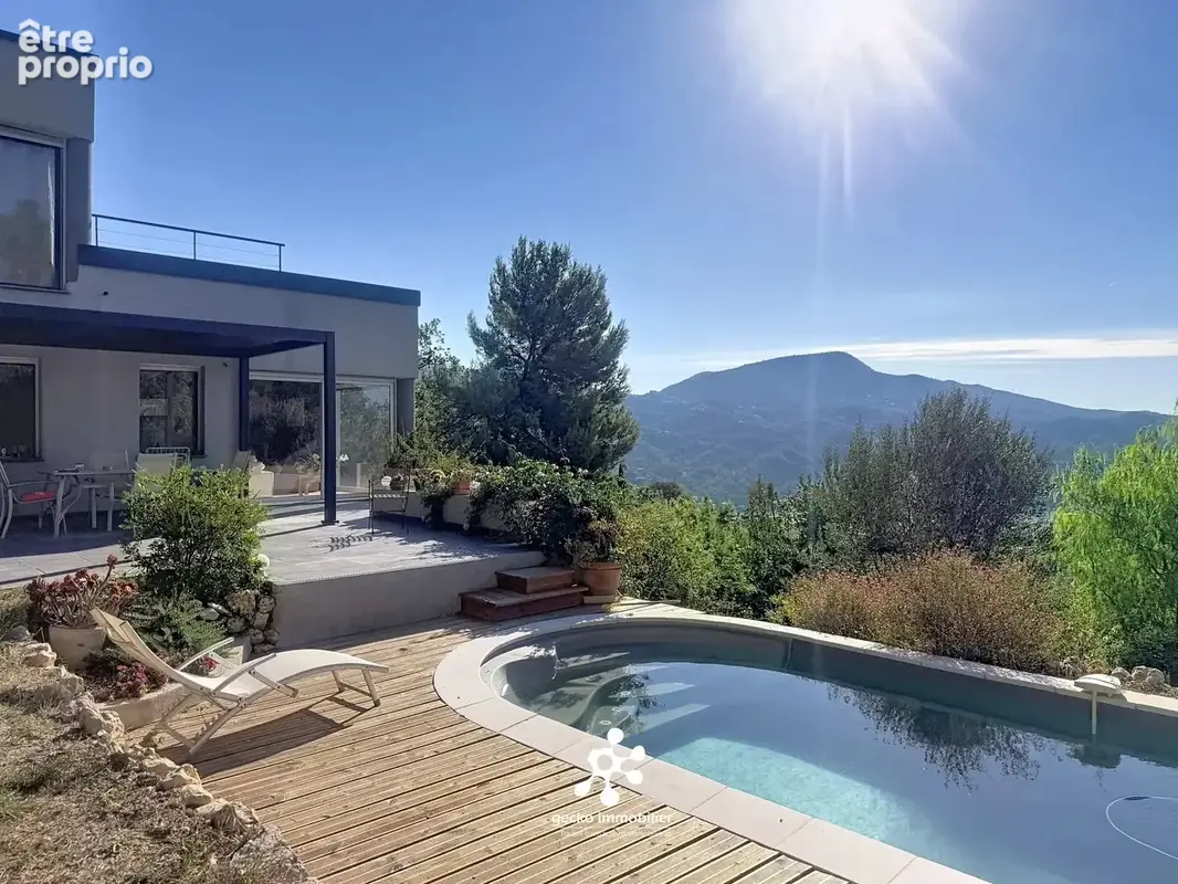 Photo Maison à Carros au prix de 949 000€