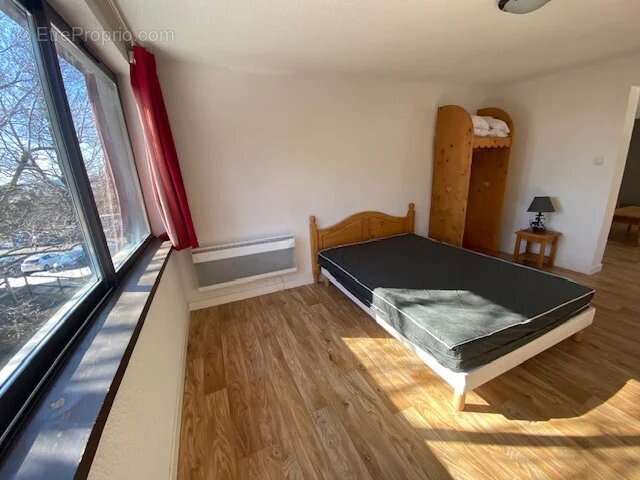 Appartement à COMPAINS