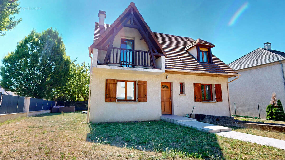 Maison individuelle familiale dans un quartier pavillonnaire, 4 chambres, confort de plain pied et sous-sol - photo 15