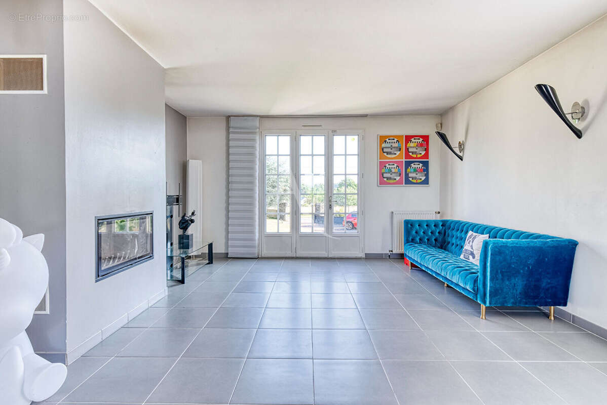 Maison à BRISSAC-QUINCE