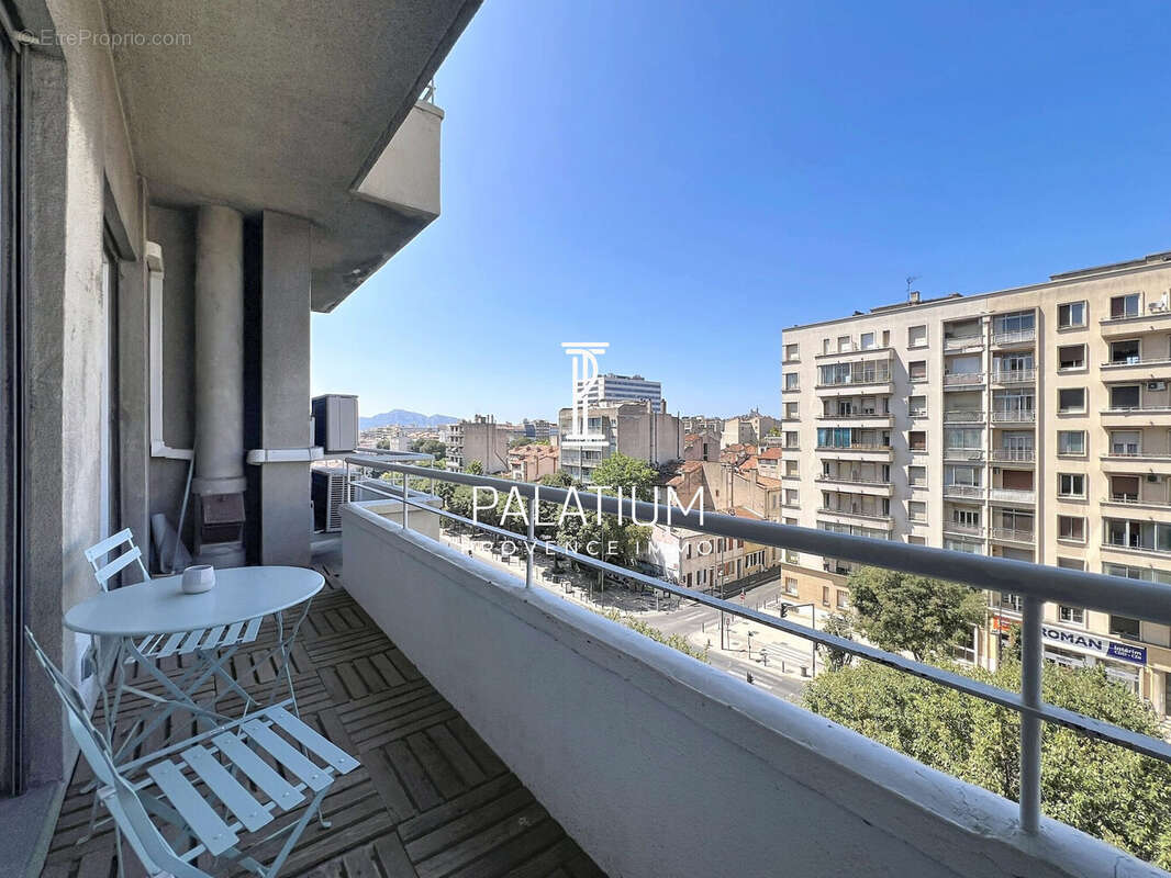 Appartement 69 m² à Marseille-4e  - photo 3