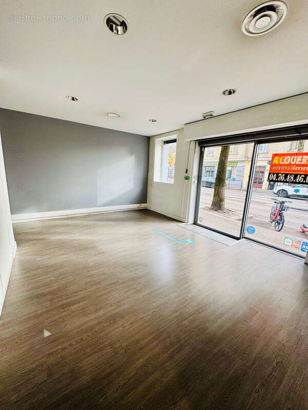 Commerce à GRENOBLE