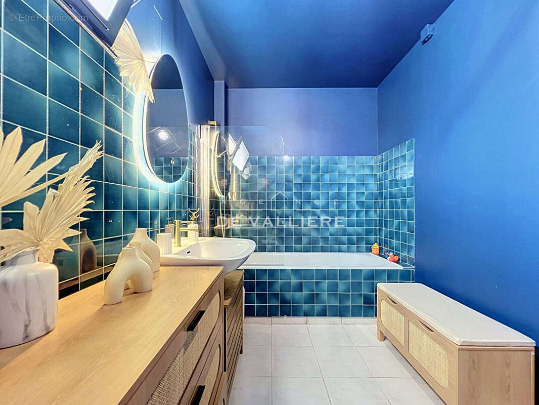 Appartement à NANTERRE