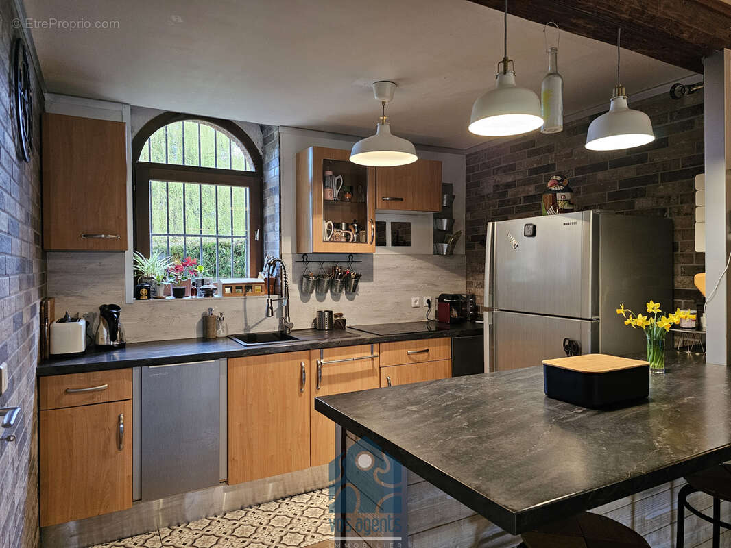 Maison à PUY-GUILLAUME