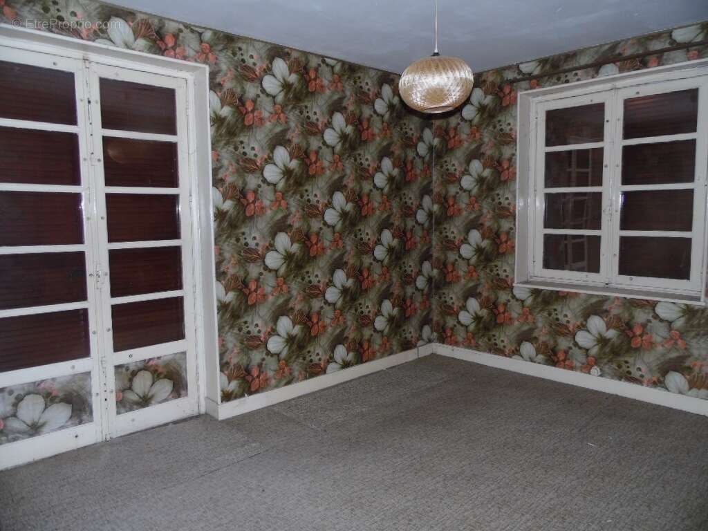 Maison à SENONES