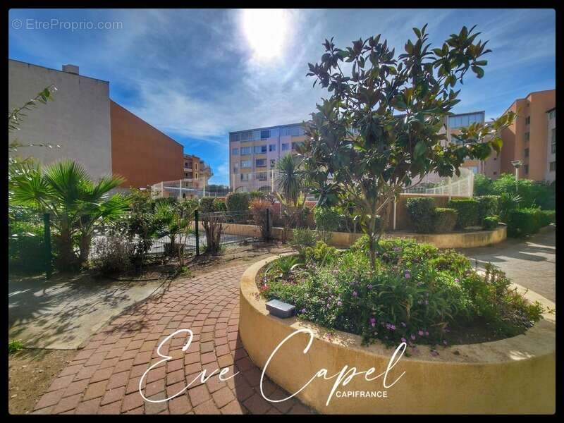 Appartement à vendre 3 pièces LE CAP D'AGDE (34), DUPLEX T3 - 400 m des plages - Vendu Meublé - dans résidence avec Piscine & As - photo 15