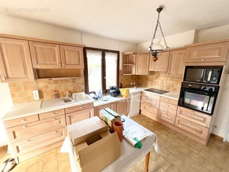 Vente Maison de plain-pied 4 pièces à MANOSQUE (04) - Jardin 740m2, garage, combles aménagés, proche commodités - photo 14