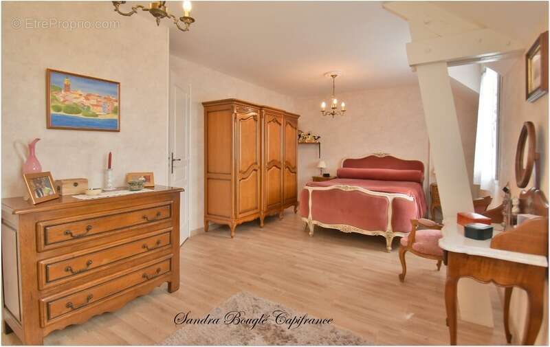 Maison à SAINTE-SUZANNE