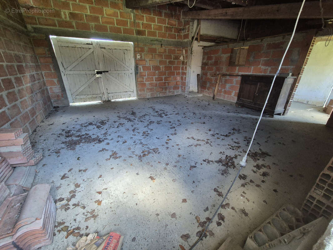 Maison à DIEUPENTALE