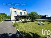 Photo 1 - Maison à LA CHAPELLE-SAINT-MESMIN