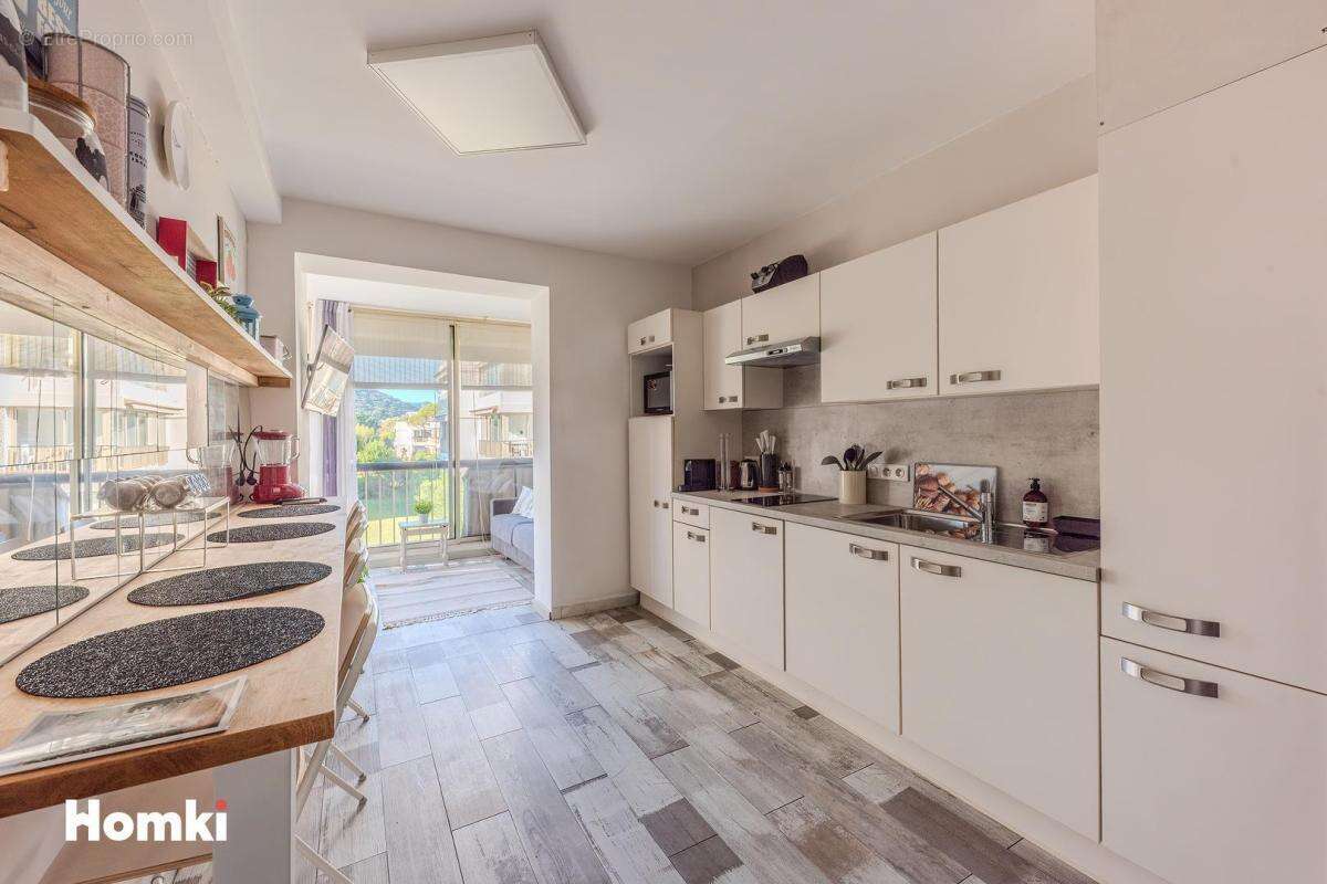 Appartement à MANDELIEU-LA-NAPOULE