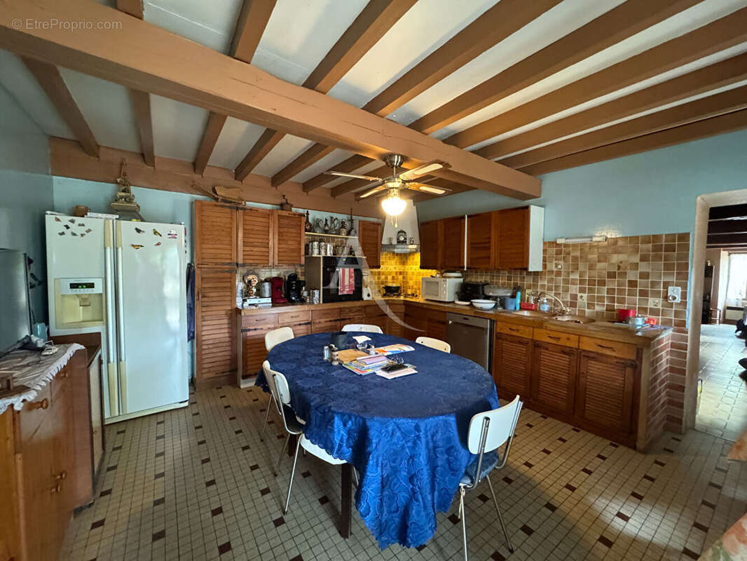 Técou . Maison de +/- 150 m² - photo 5