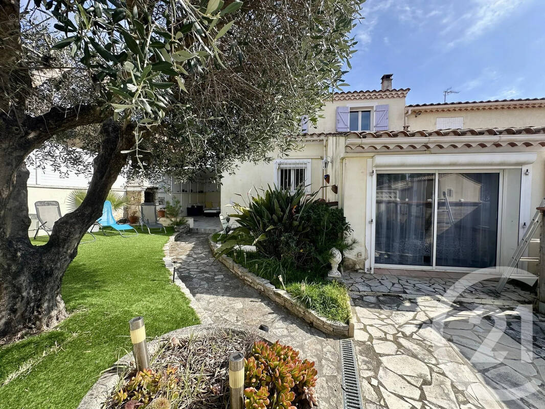 Maison à SIX-FOURS-LES-PLAGES