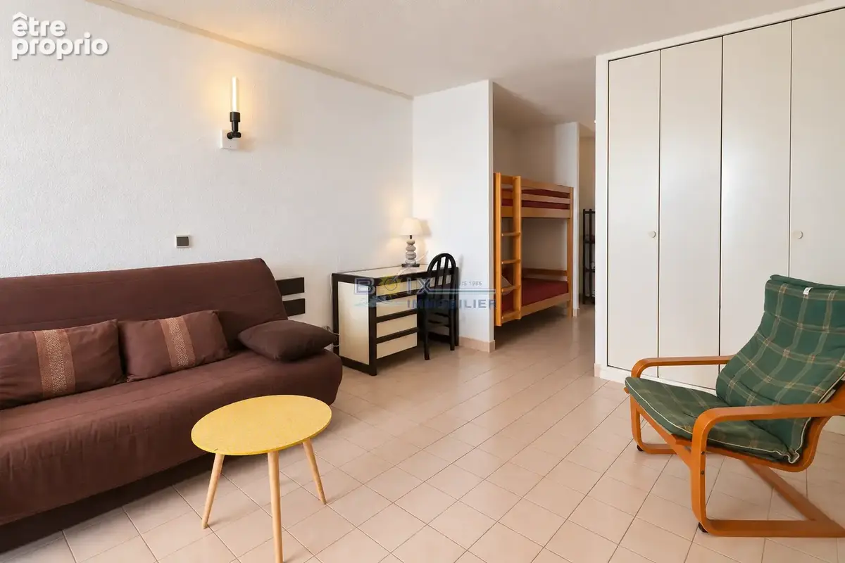 A vendre studio cabine 31m2 + loggia face a la mer ! - photo 5