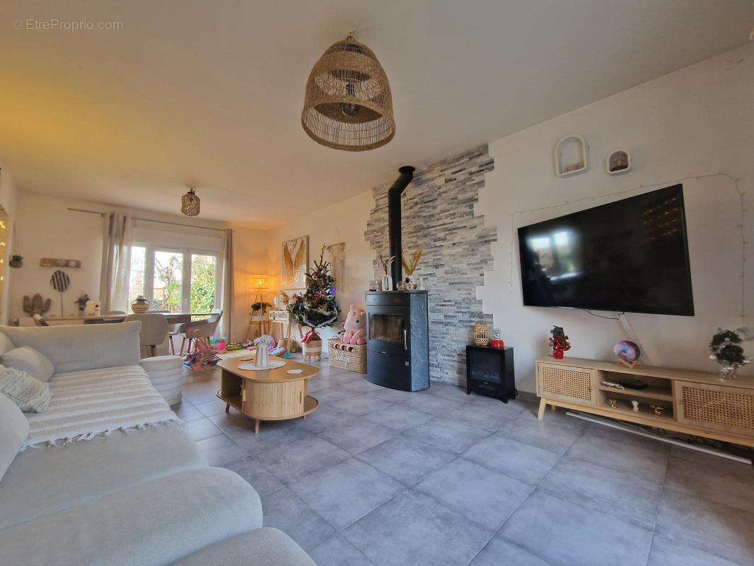 Maison à VAIRES-SUR-MARNE