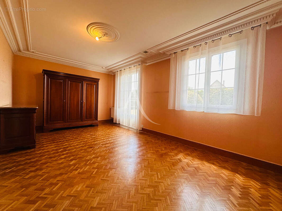 Maison Villebarou 5 pièce(s) 120 m² - photo 9