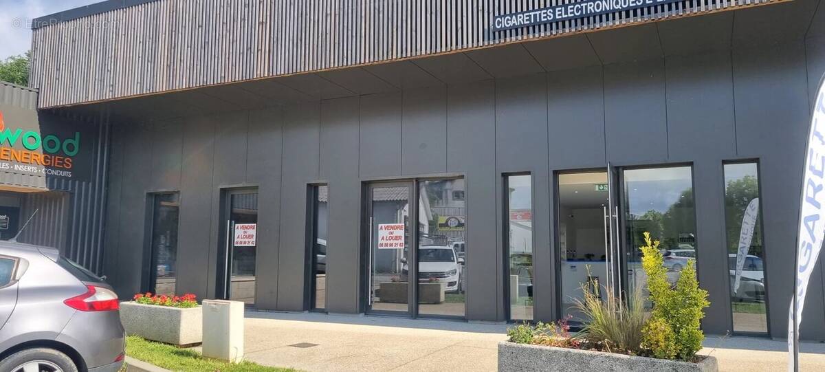 Commerce à POUILLON