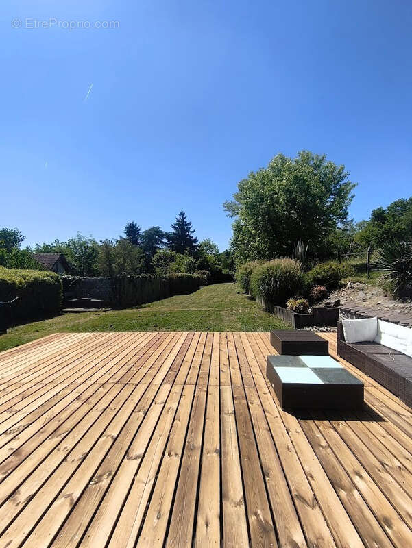 Maison à LA TOUR-DU-PIN