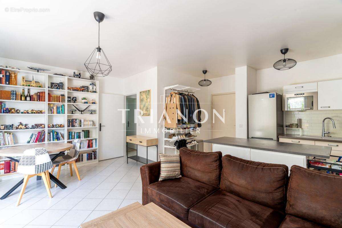 Appartement à VERNEUIL-SUR-SEINE