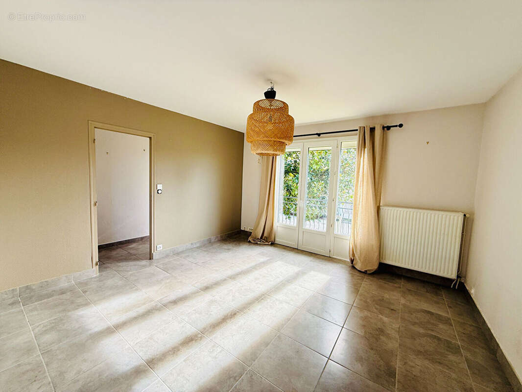 Maison à SAINT-SYLVESTRE-SUR-LOT