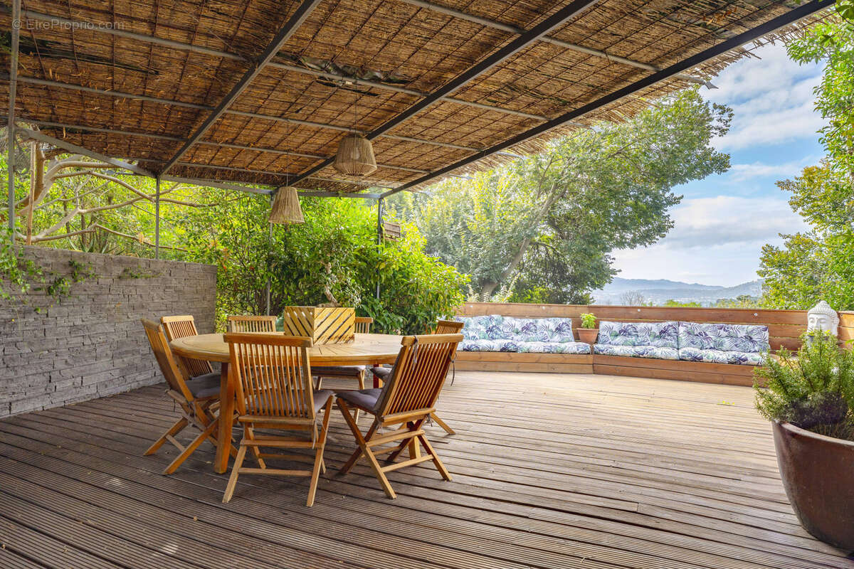 À Vendre   Villa d’Exception à Ollioules - photo 6