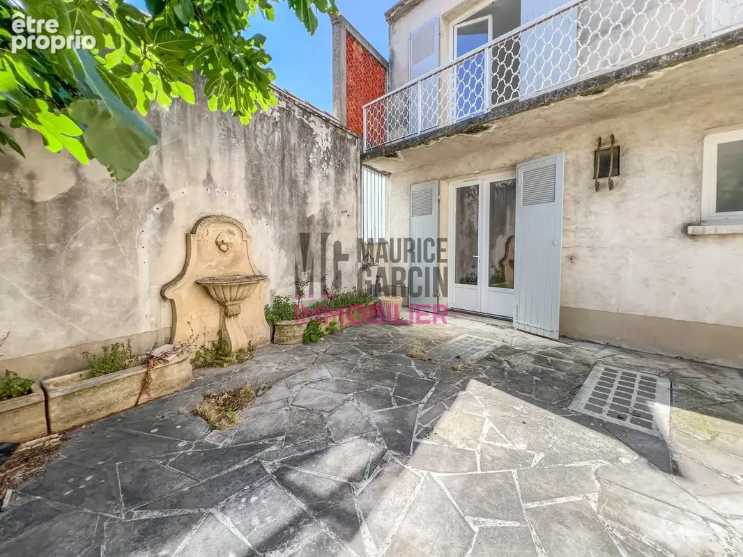 Maison 10 pièces 300 m² à vendre à Carpentras (84200) - photo 2