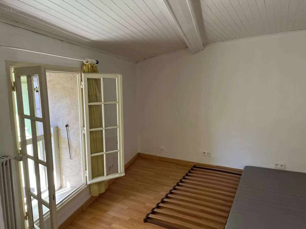 Maison de village prête à être aménagée - photo 4
