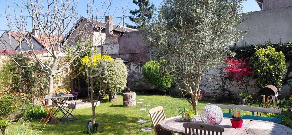 Appartement à NEUILLY-PLAISANCE