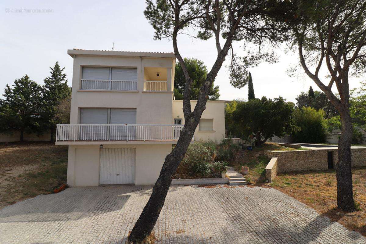 Maison à VEDENE