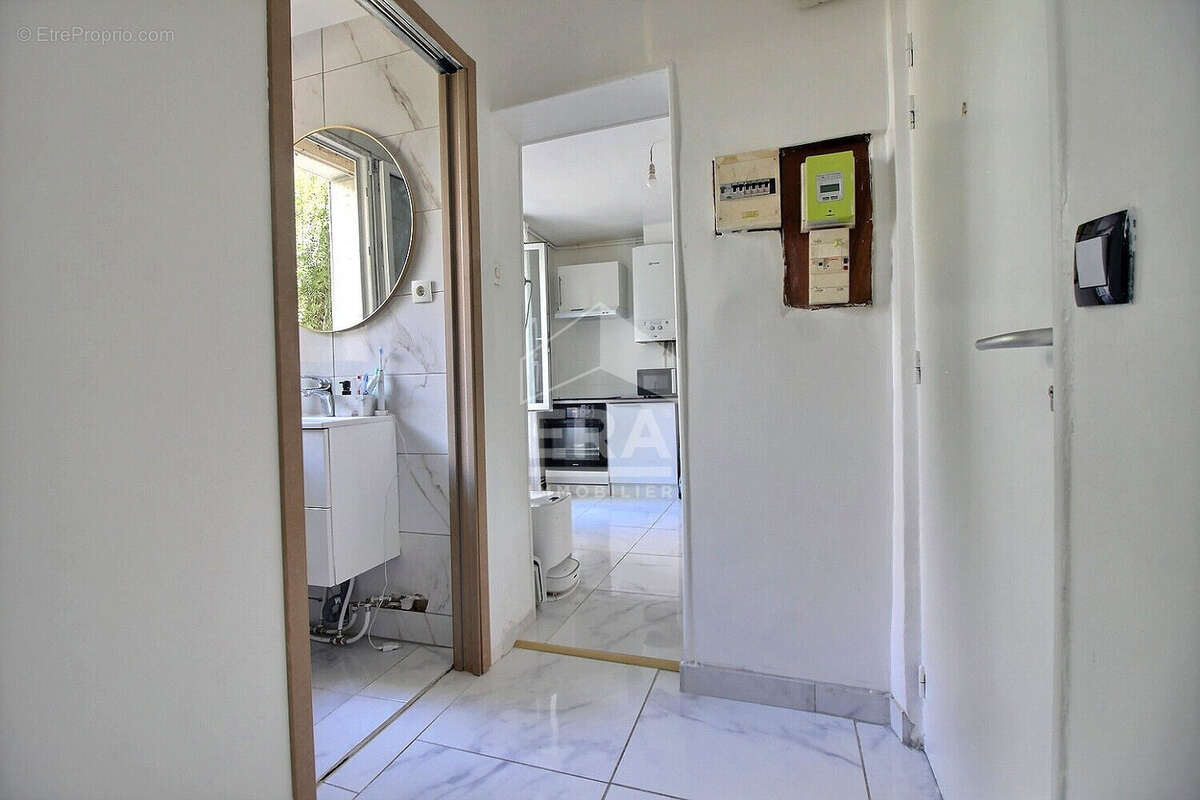 Appartement à L'ILE-SAINT-DENIS