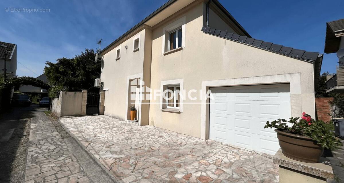 Maison à ARNOUVILLE-LES-GONESSE
