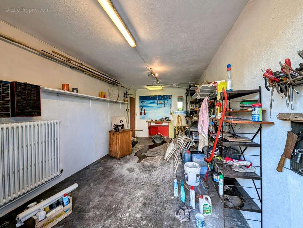 Garage 1 - Appartement à THYEZ