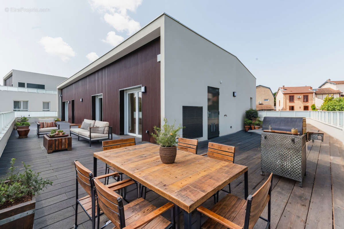 Appartement à CHAMPAGNE-AU-MONT-D&#039;OR