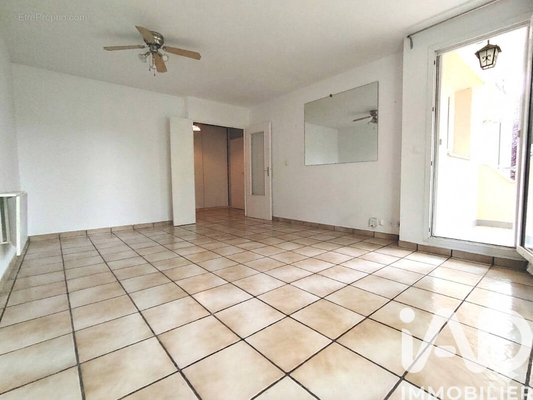 Photo 1 - Appartement à LES ULIS