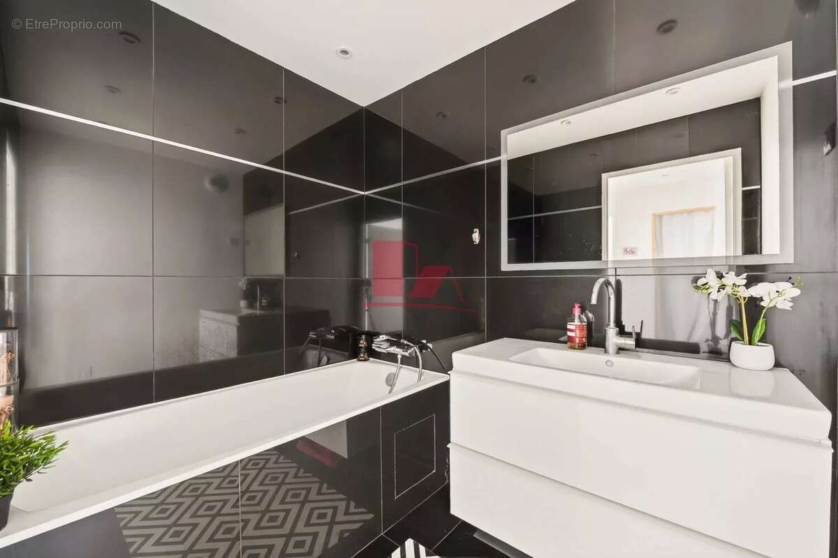 Appartement à ISSY-LES-MOULINEAUX