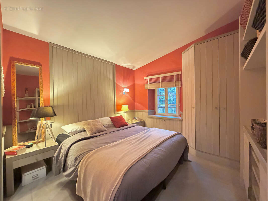 Appartement à MOUANS-SARTOUX