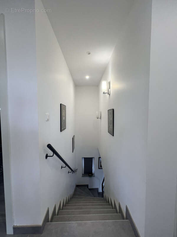 A Bischwihr, une superbe maison individuelle à toit plat 5 pièces de 125 m2 de 2020 de surface habitable sur u - photo 13