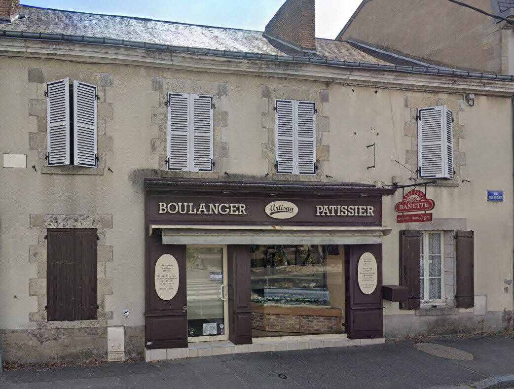 Commerce à FAY-AUX-LOGES