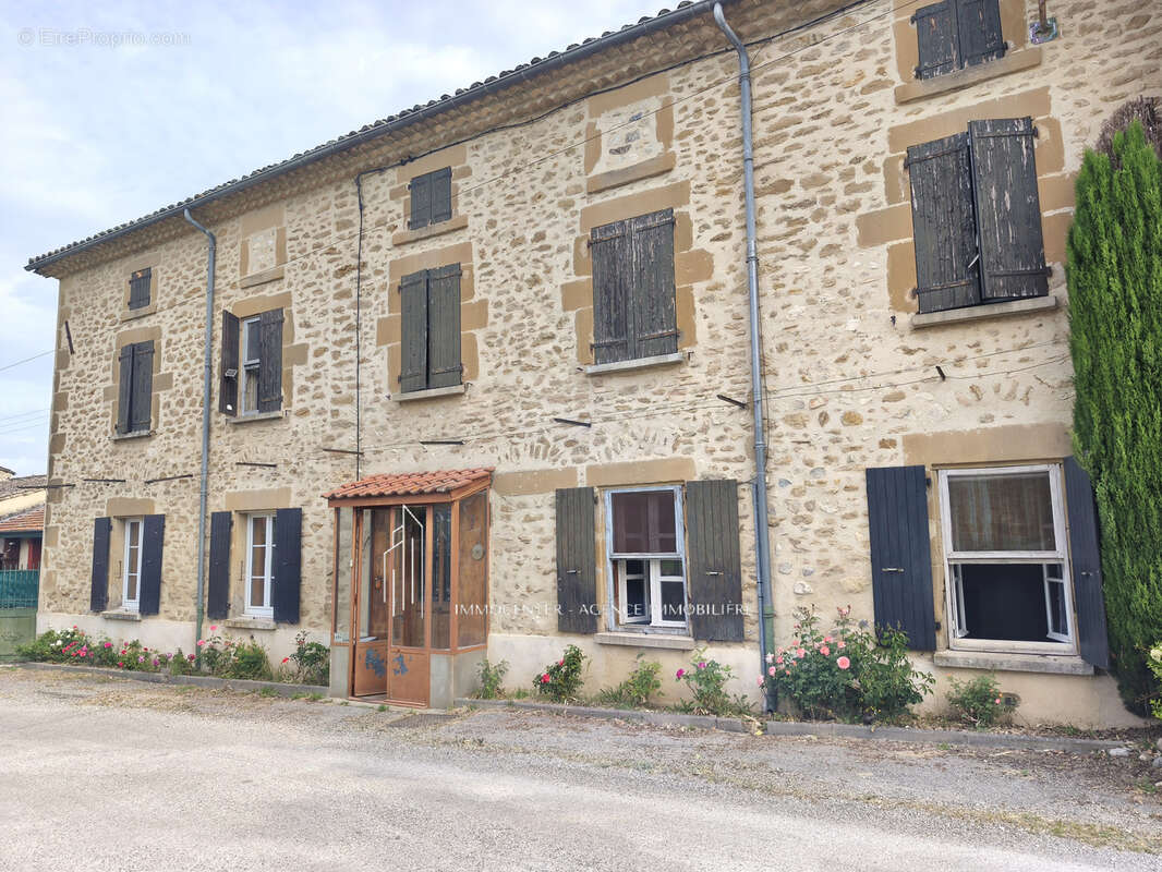 Maison à MONTMEYRAN