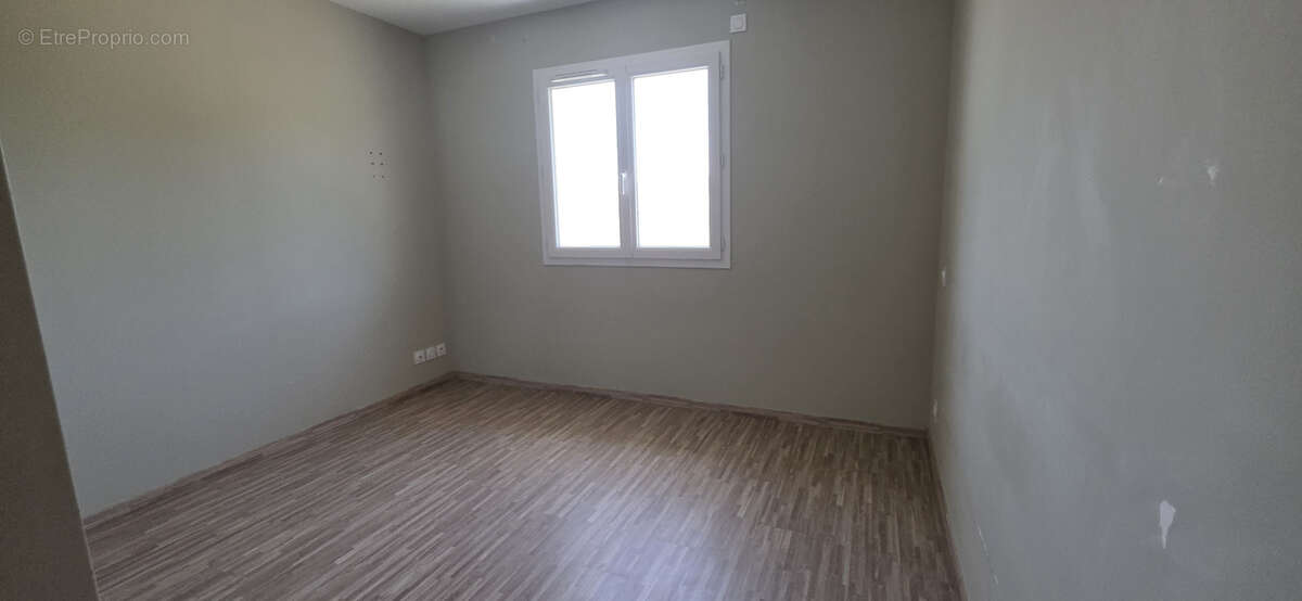 Coup de cœur garanti : maison T4 lumineuse et économe à l’Hospitalet-du-Larzac ! - photo 10