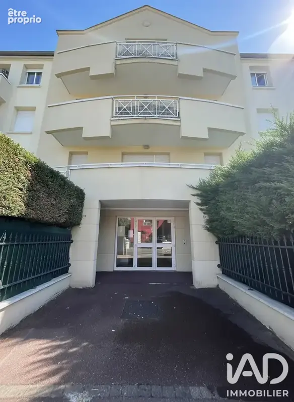 Photo 1 - Appartement à SAINT-GERMAIN-LES-ARPAJON